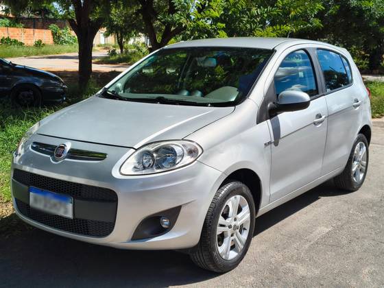 FIAT PALIO 1.6 MPI ESSENCE 16V FLEX 4P MANUAL